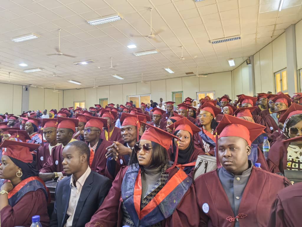 ceremonie-de-remise-des-diplomes-et-des-prix-d-innovation-a-l-universite-de-tahoua