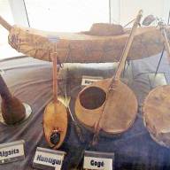 Les instruments de musique traditionnels du Niger : Un patrimoine culturel à sauvegarder et à valoriser